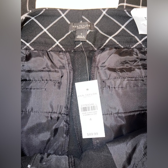 Ann Taylor Factory Straight Pants Windowpane Plaid Black White Size 4 NWT - Picture 2 of 6